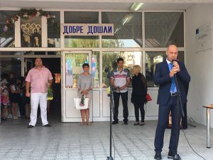 Кметът на Тракия Костадин Димитров поздрави всички ученици в района