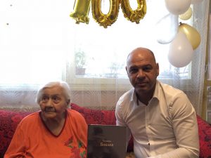 Костадин Димитров поздрави 100-годишната Надежда Шиндева за празника