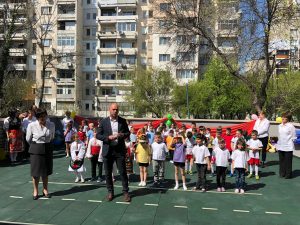 В „Тракия“ с тържество откриха обновения двор на ДГ „Еделвайс“