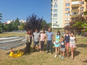 Нова „Стъпка в повече” в „Тракия”: Изграждат детска площадка