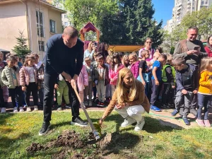 Деца от ДГ „Кремена“ и район „Тракия“ с обща инициатива за по-зелена среда
