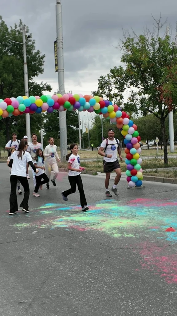СТОТИЦИ СЕ ВКЛЮЧИХА В DECATLON COLOR RUN В „ТРАКИЯ“!
