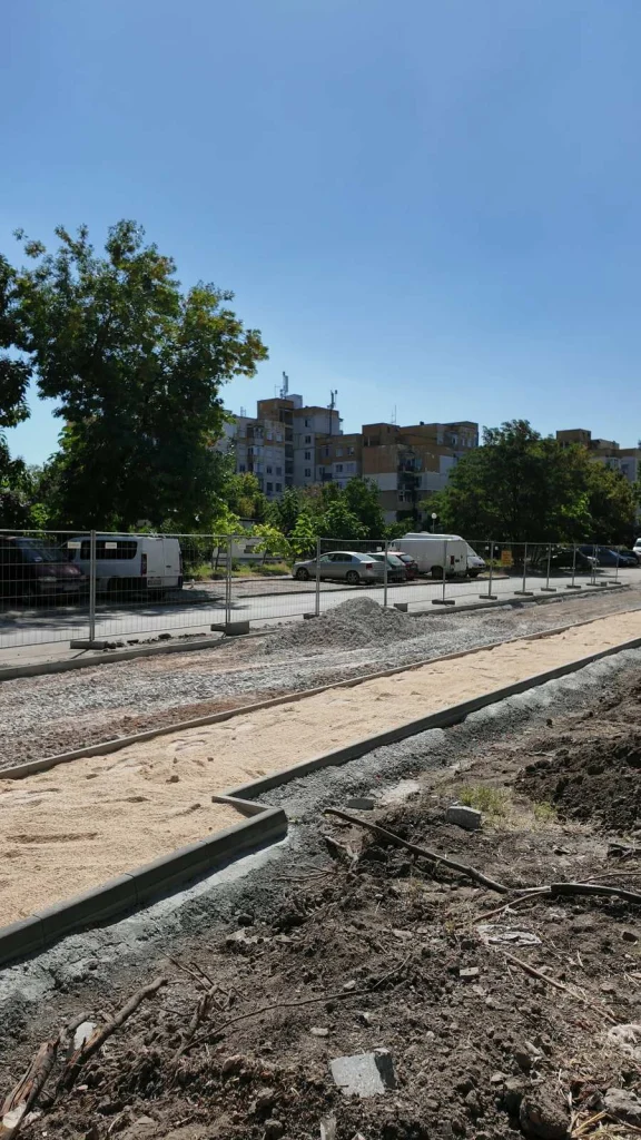 Район „Тракия“ с нов паркинг и тротоар, планират още места за паркиране